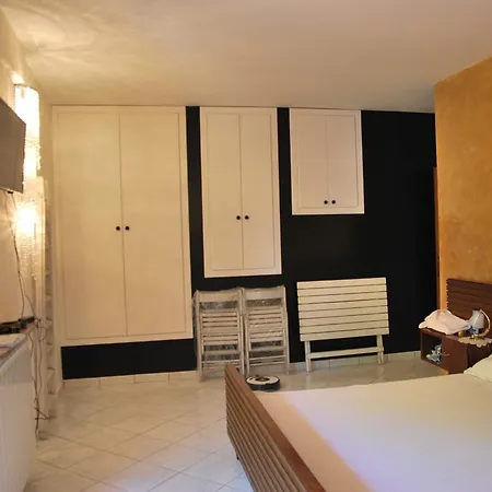 فيلة Rococco Pop House